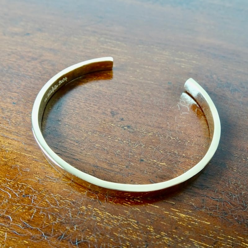 Ｋ１８バングル　ハンドメイド　鍛造 楽天市場】鍛造 バングル 4ミリ幅 18金 ブレスレット ゴールド 地金