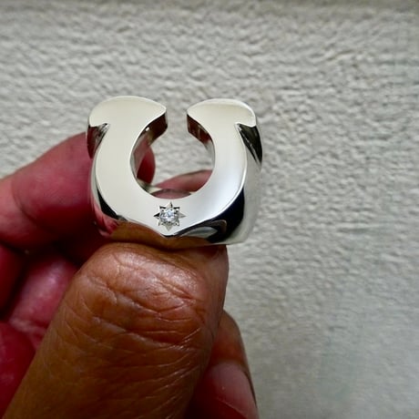 仁尾彫金『一つ星ダイヤ、ビッグ馬蹄リング、磨き』ハンドメイド491