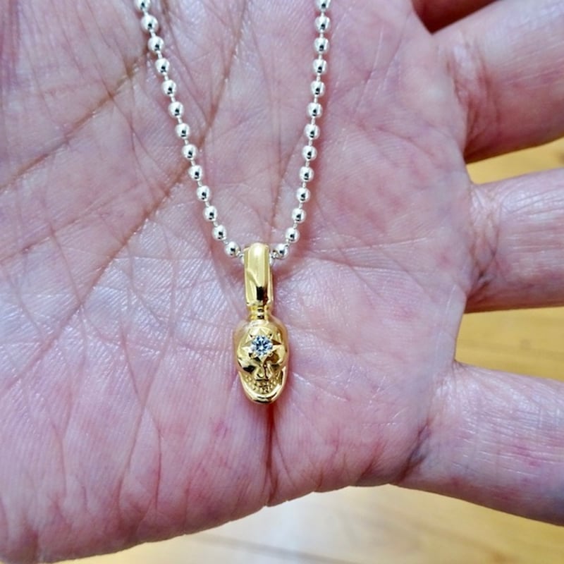 仁尾彫金『ゴールド、ラッキースカルペンダント』ハンドメイド