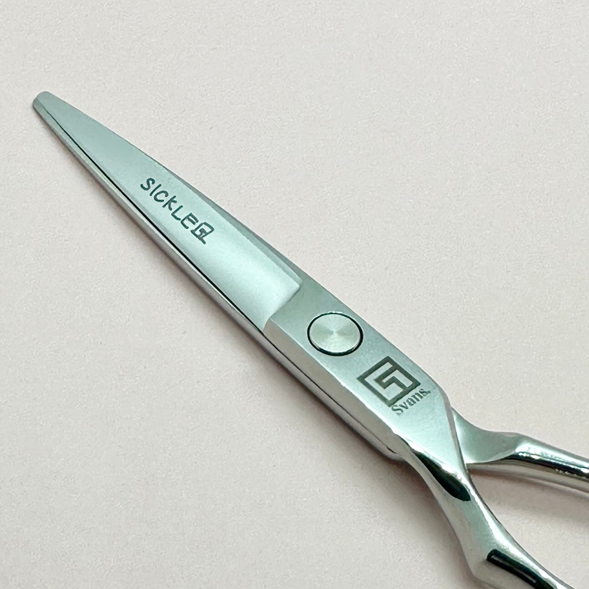 ストレートシザー(左利き用) 新感覚‼︎ワンダーストレートシザー | DSHscissor