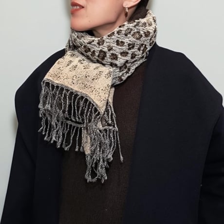 Wool fringes scarf