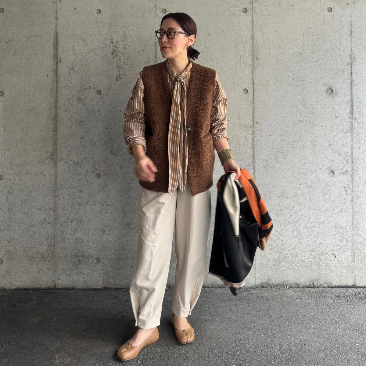 reversible boa vest （teddy brown） | La robe fro