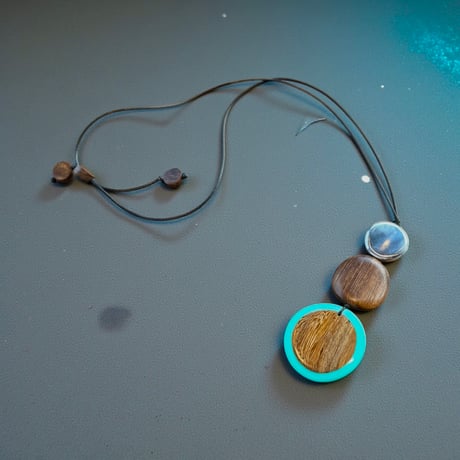 Aquamarine wood long necklace