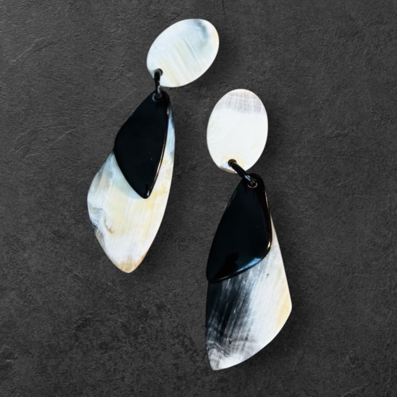 Losange earrings ✴︎ピアスのみ | La robe froufrou
