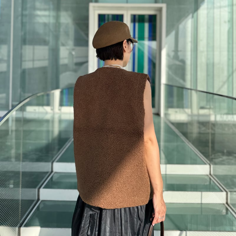 reversible boa vest （teddy brown） | La robe fro