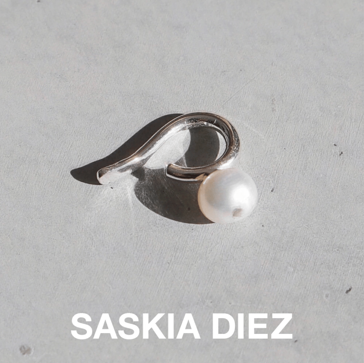 SASKIA DIEZ サスキア ディツ】 パール イヤーカフ シルバー925 | SPARKLE