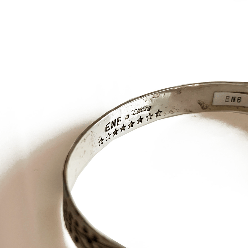 ENBサイズ大きめバングル エリッカニコラスビゲイ 召し上がれ 