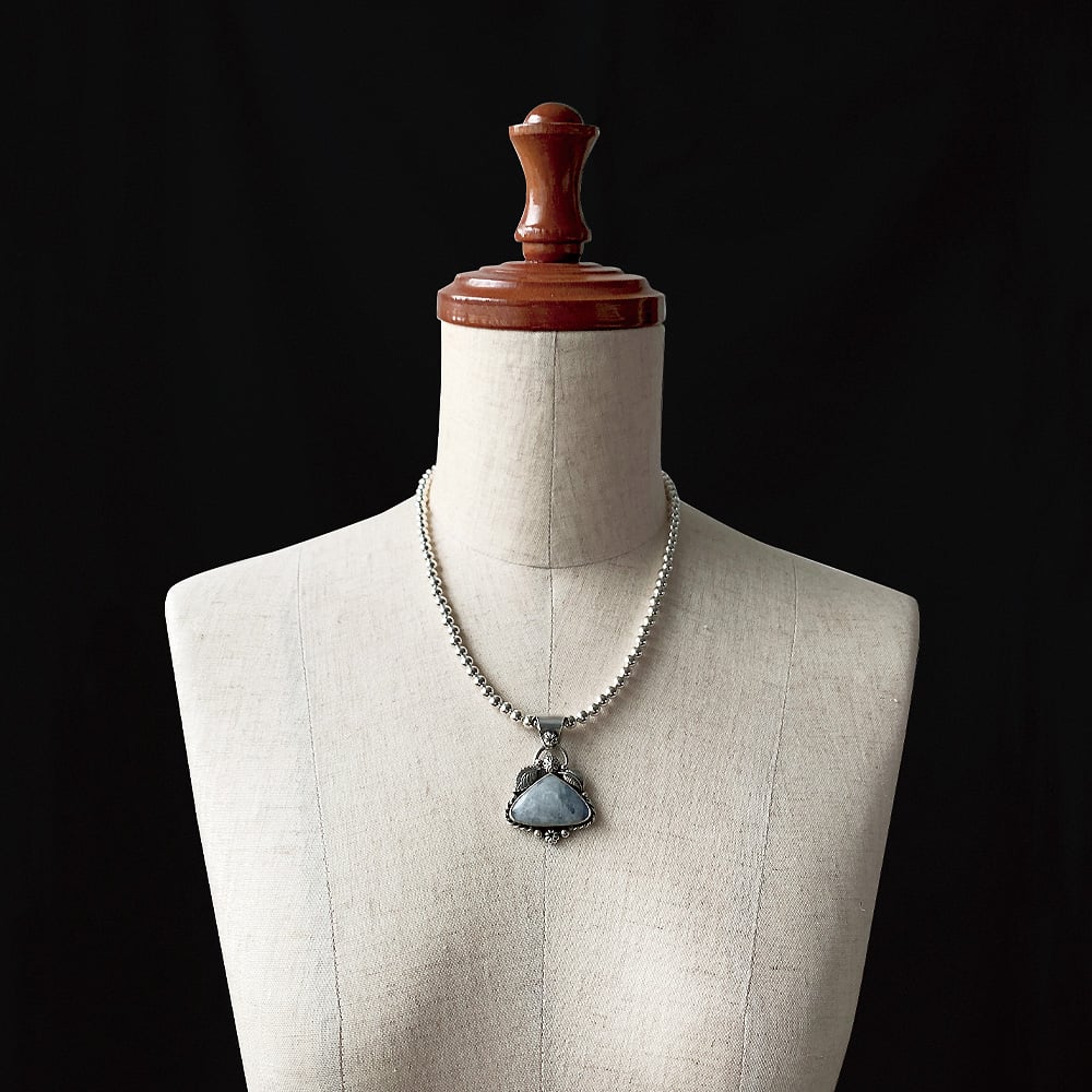 エリッカニコラスビゲイ　バングル　ムーンストーン fit=scale-down,w=1200