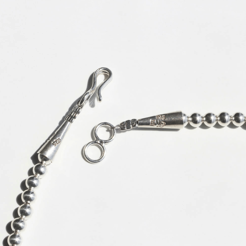 ERICKA NICOLAS BEGAY 4mm/40cm Shiny navajo pea