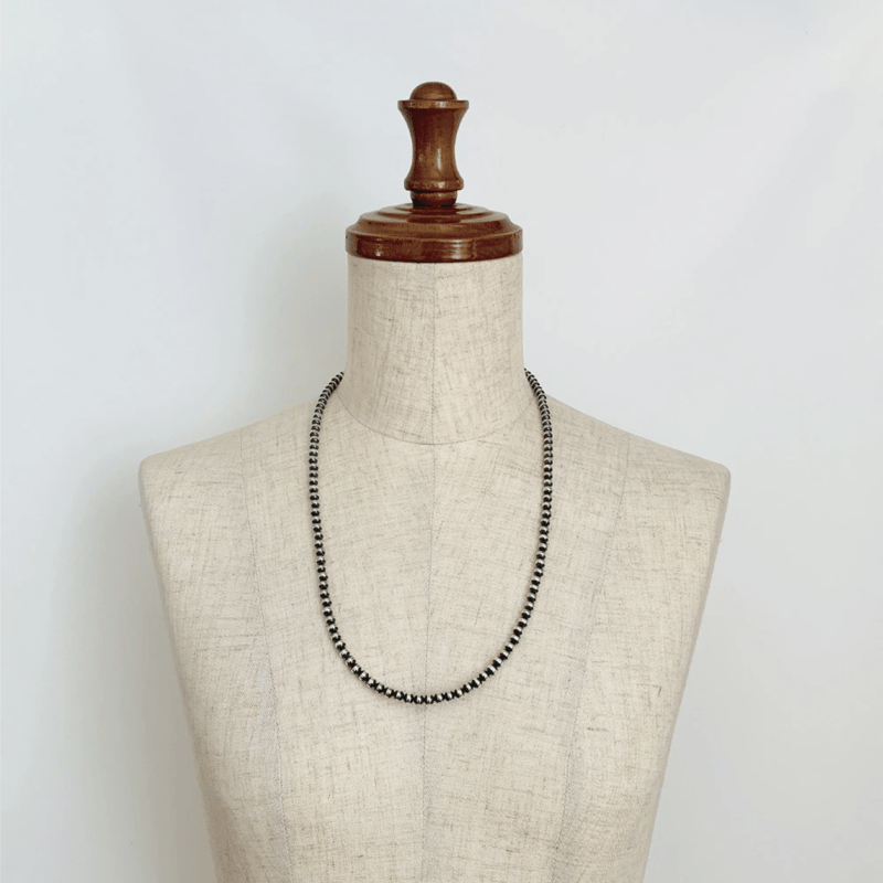 ERICKA NICOLAS BEGAY【5mm/60cm Oxidized navajo p ERICKA NICOLAS BEGAY【5mm/60cm Oxidized navajo p