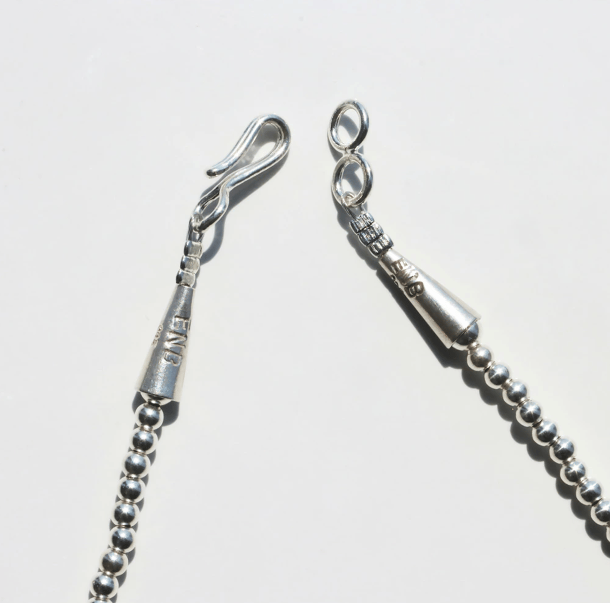 ERICKA NICOLAS BEGAY 3mm/35cm Shiny navajo pea