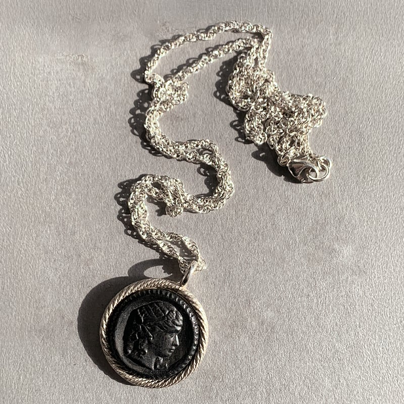 ORNER オルネー【アンティーク ブラック カメオ シルバー ネックレス