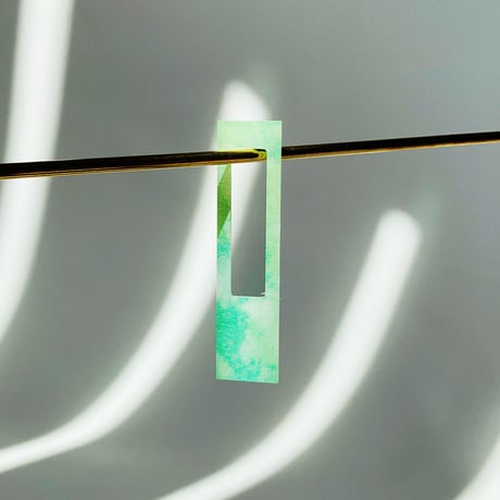 【取寄せ】acrylic【ロングレクタングル グリーン 和紙】GUM EARRING parts アクリリック 坂雅子