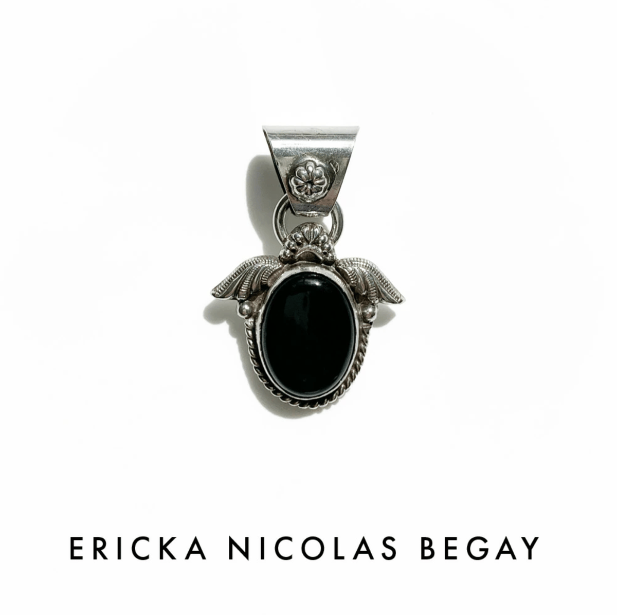 ERICKA NICOLAS BEGAYエリッカニコラスペンダントトップオニキス ERICKA NICOLAS BEGAY【04 オニキス ペンダントトップ
