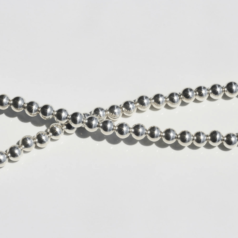 ERICKA NICOLAS BEGAY 4mm/55cm Shiny navajo pea