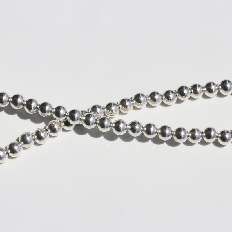 ERICKA NICOLAS BEGAY 4mm/45cm Shiny navajo pe