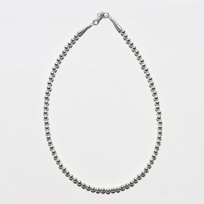 ERICKA NICOLAS BEGAY 5mm/45cm Shiny navajo pea