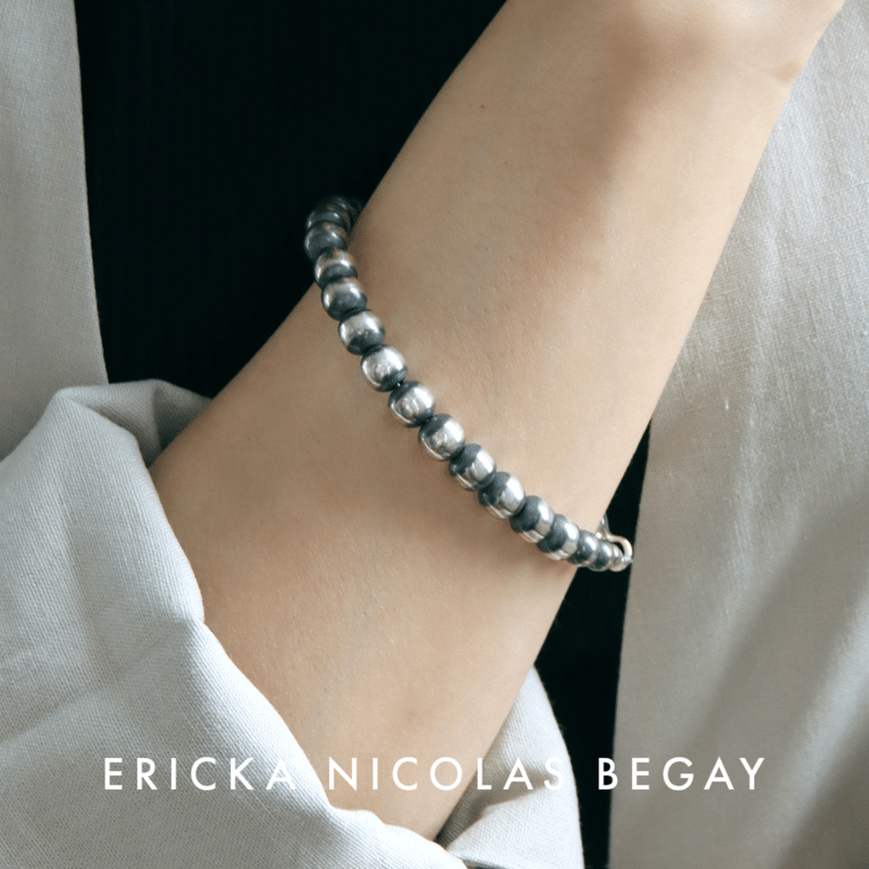ERICKA NICOLAS BEGAY【7mm/19cm シャイニー ナバホパール