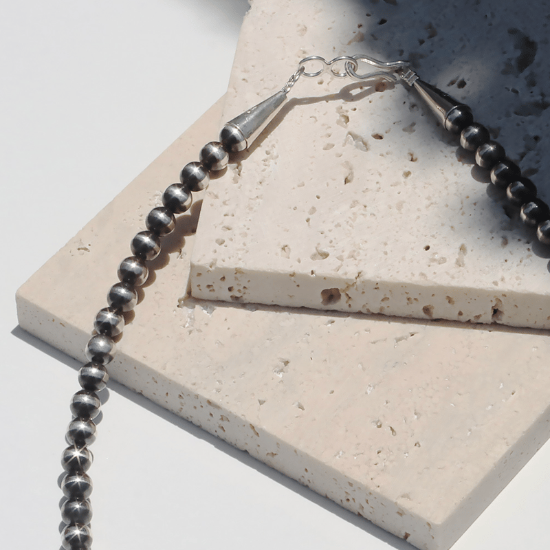 ERICKA NICOLAS BEGAY【5mm/40cm Oxidized navajo p ERICKA NICOLAS BEGAY【5mm/40cm Oxidized navajo p