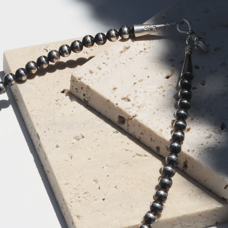 ERICKA NICOLAS BEGAY【6mm/45cm Oxidized navajo p ERICKA NICOLAS BEGAY【6mm/45cm Oxidized navajo p