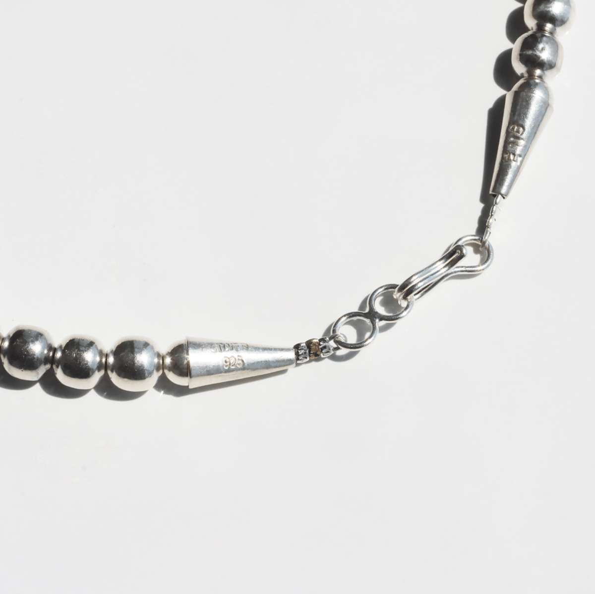 ERICKA NICOLAS BEGAY【7mm/40cm Shiny navajo pear