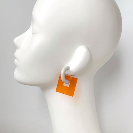【取寄せ】acrylic【スクエア大 オレンジ】GUM EARRING parts アクリリック 坂雅子