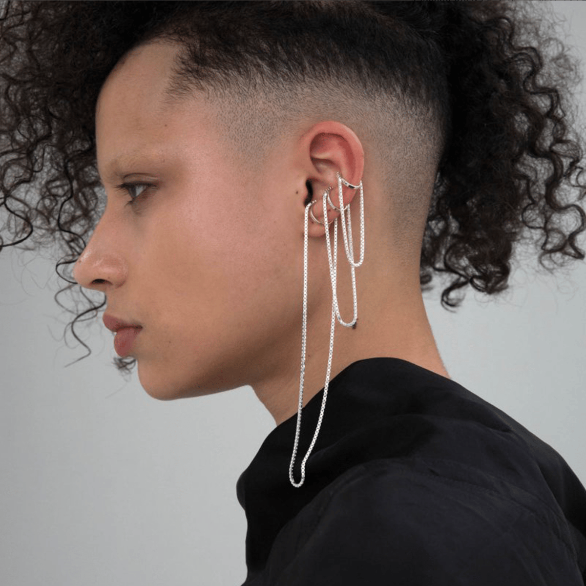 【SASKIA DIEZ サスキア ディツ】 FRINGE EARCUFFS No1 45m