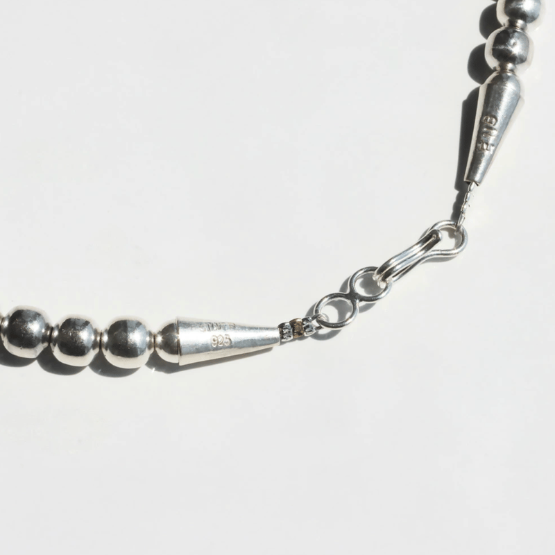 ERICKA NICOLAS BEGAY 7mm/50cm Shiny navajo pea