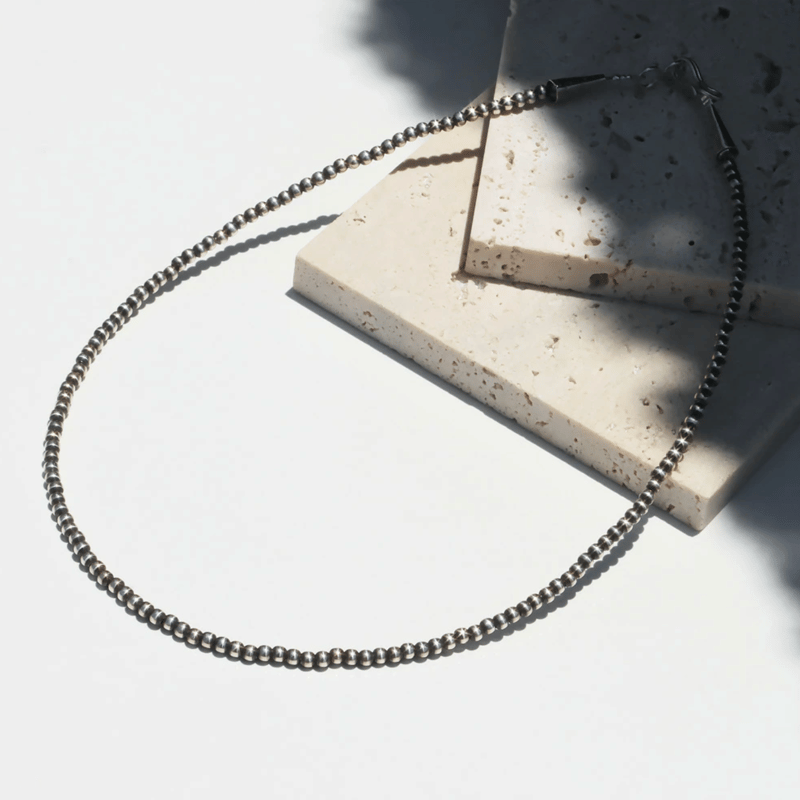 ERICKA NICOLAS BEGAY 3mm/40cm Oxidized navajo