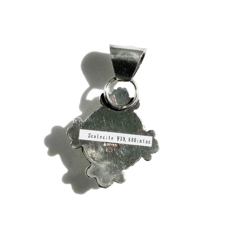 ERICKA NICOLAS BEGAY【01 スコレサイト ペンダントトップ