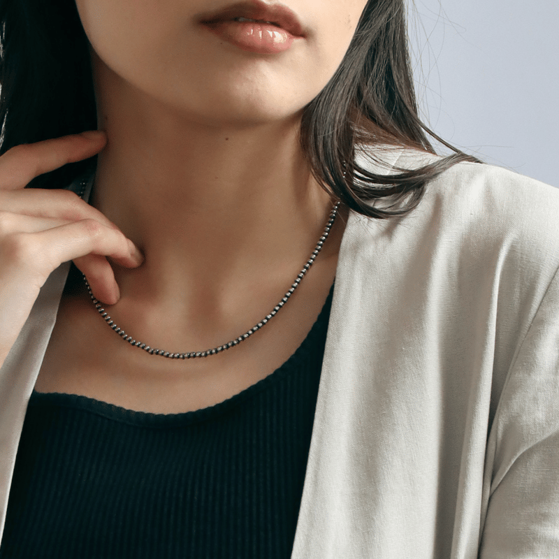 ERICKA NICOLAS BEGAY 5mmネックレス 45cm ERICKA NICOLAS BEGAY 5mm/45cm Shiny navajo pea