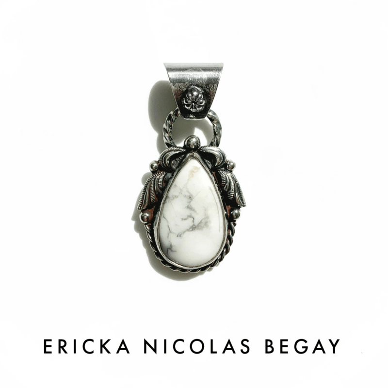 ERICKA NICOLAS BEGAY【03 ホワイト ターコイズ ペンダントトップ 】ハ