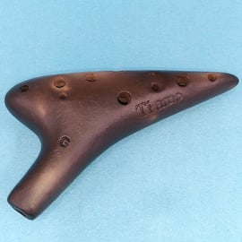 ティアーモソプラノCオカリナ メゾフォルテ黒陶製 ティアーモオカリナの黒陶シリーズに「ちょうど良い息圧」のmf