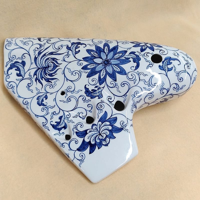 オオサワ　トリプルオカリナ　バスC管　磁器製　BC-TA オオサワ オカリナ バスC トリプル管 BC-TA | スガナミ楽器 オカリナ部