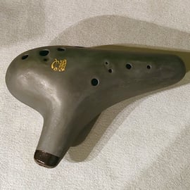 ひぐらしオカリナの超軽量バスC管が2色入荷してきました♪ | スガナミ ひぐらしオカリナの超軽量バスC管が2色入荷してきました♪ | スガナミ