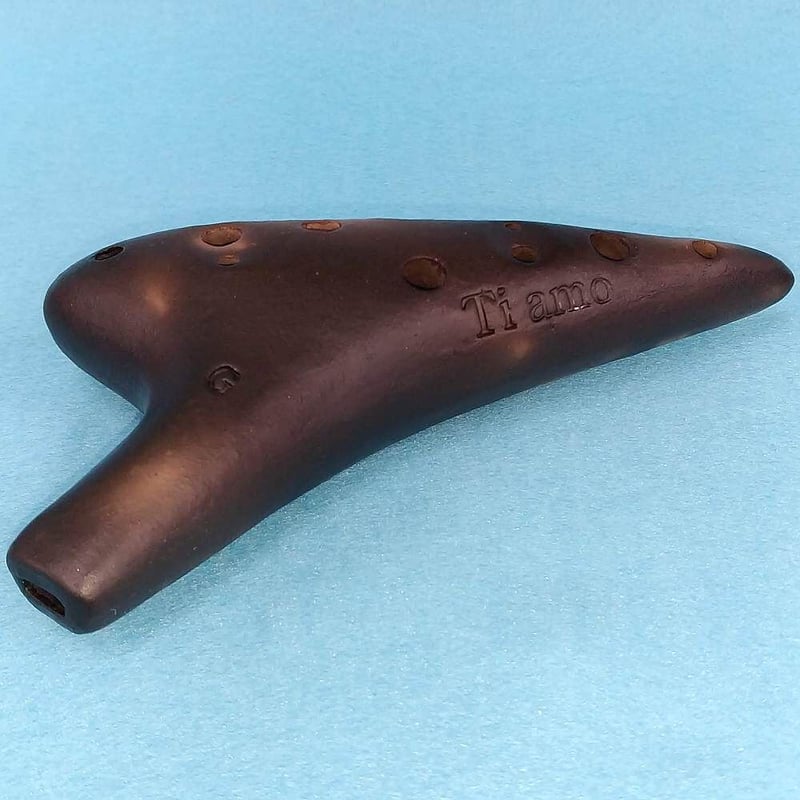ティアーモ　オカリナ　ソプラノG管　黒陶モデル(メゾフォルテ)　ケース付き 楽天市場】【mf／ソプラノG管】（ティアーモ） オカリナ 黒陶