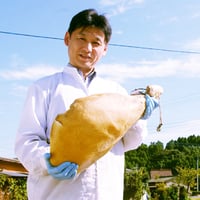 シャルキュティエ田嶋：「月と時のハム」　佐賀県太良町　原木7～8Kg