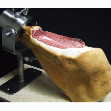 《不定貫商品のため ご予約をお願い致します》育風堂精肉店：群馬県　「はもんみなかみ」原木(骨付生ハム）クール便でのお届け