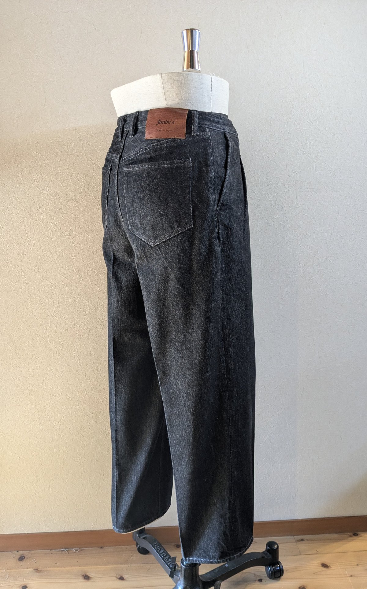 tailored wide straight【Black denim13oz】≪atrie l