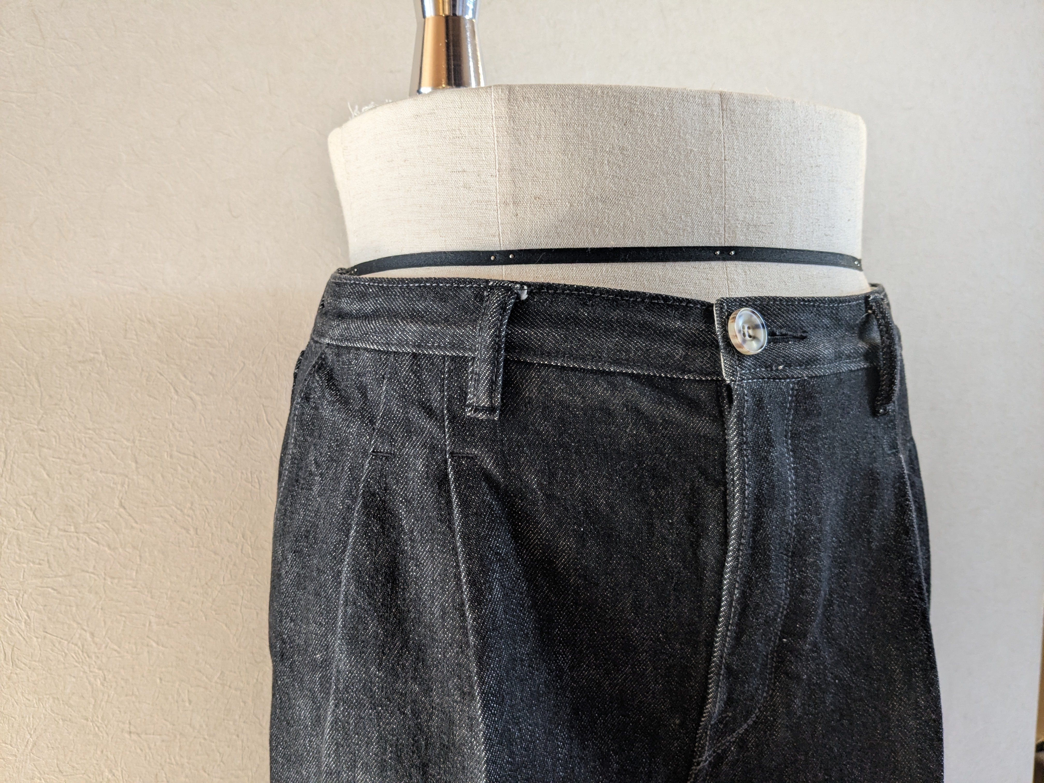 tailored wide straight【Black denim13oz】≪atrie l