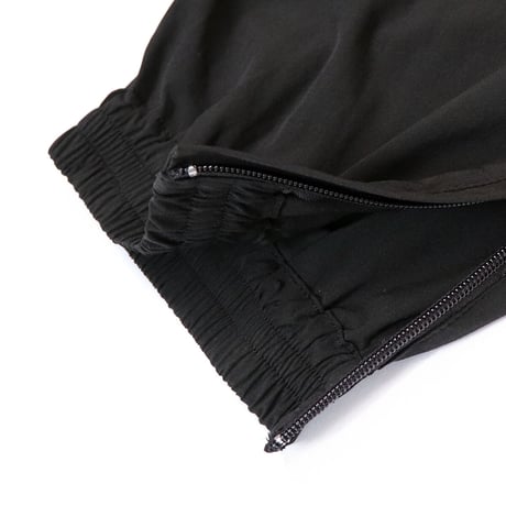 NEW ESSENTIAL LOGO SHELL OVERALL BLACK