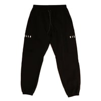 ESSENTIAL LOGO SHELL JOGGER BLACK