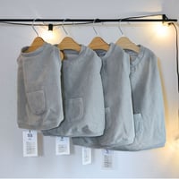 上品な美しさのコーデュロイタンク　グレージュ