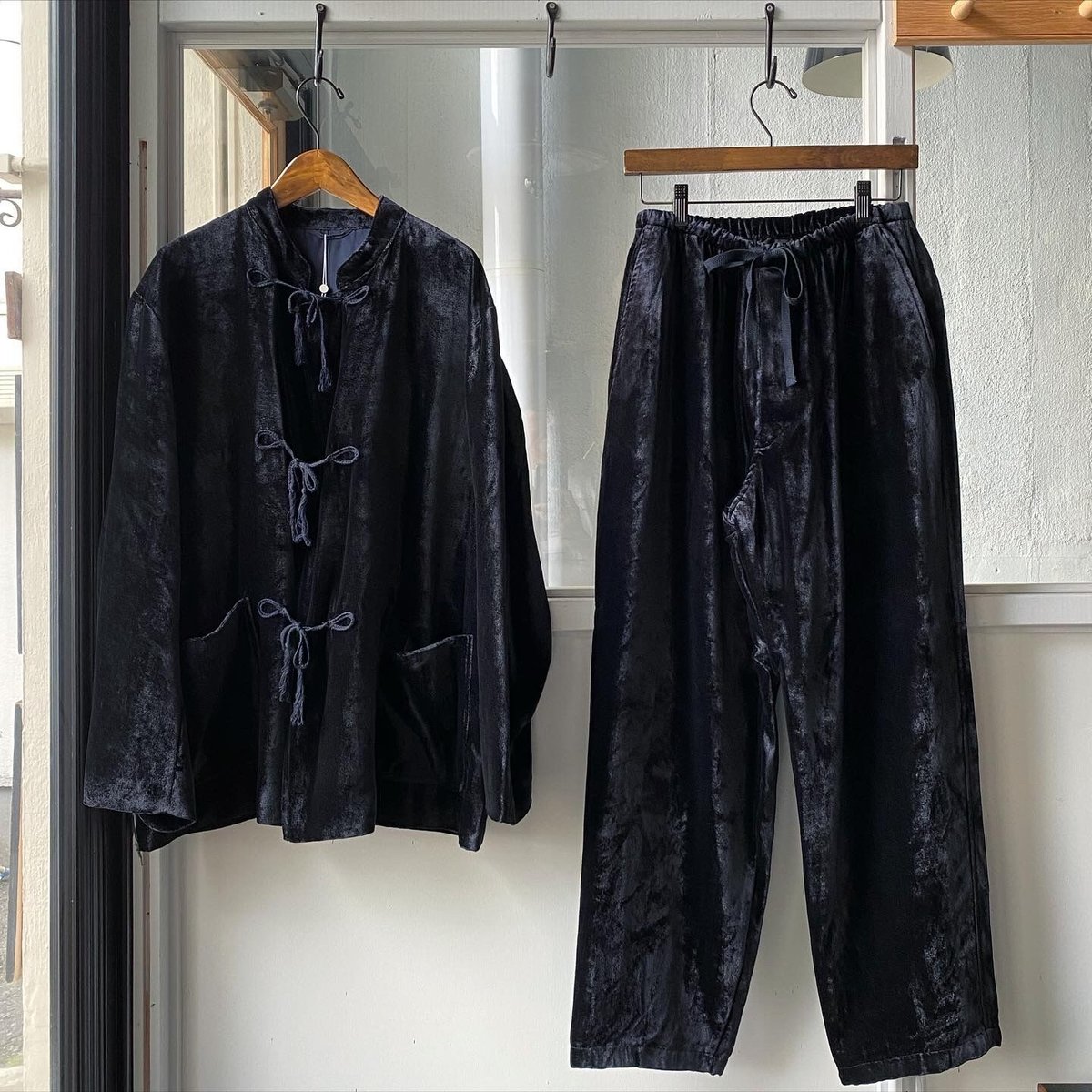 COMOLI シルク別珍スタンドカラージャケット パンツ セットアップ