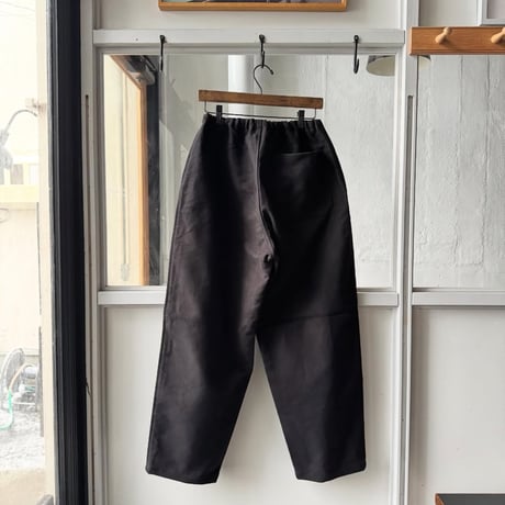 COMOLI　モールスキン ドローストリングパンツ