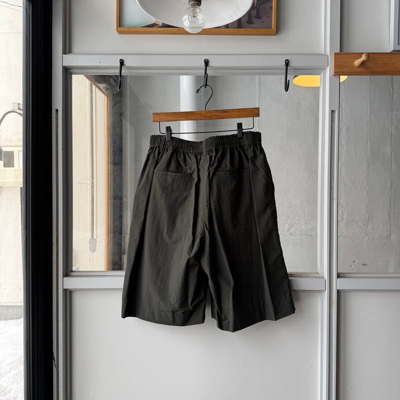 パンツ stein WINDBREAKER WIDE EASY SHORT Stein - Windbreaker Wide Easy Short Trousers Dark Khaki