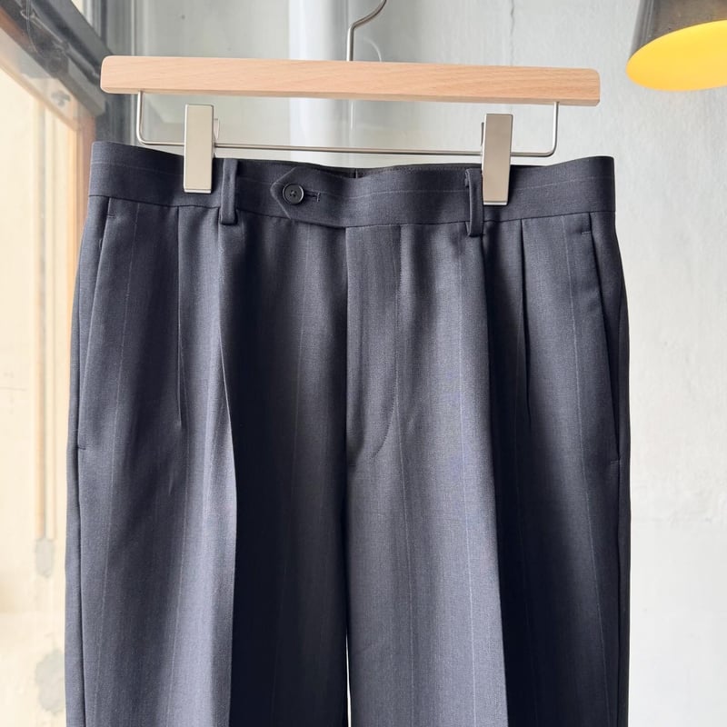 AURALEE BLUEFACED WOOL TWO-TUCK SLACKS | Less AURALEE BLUEFACED WOOL TWO-TUCK SLACKS | Less