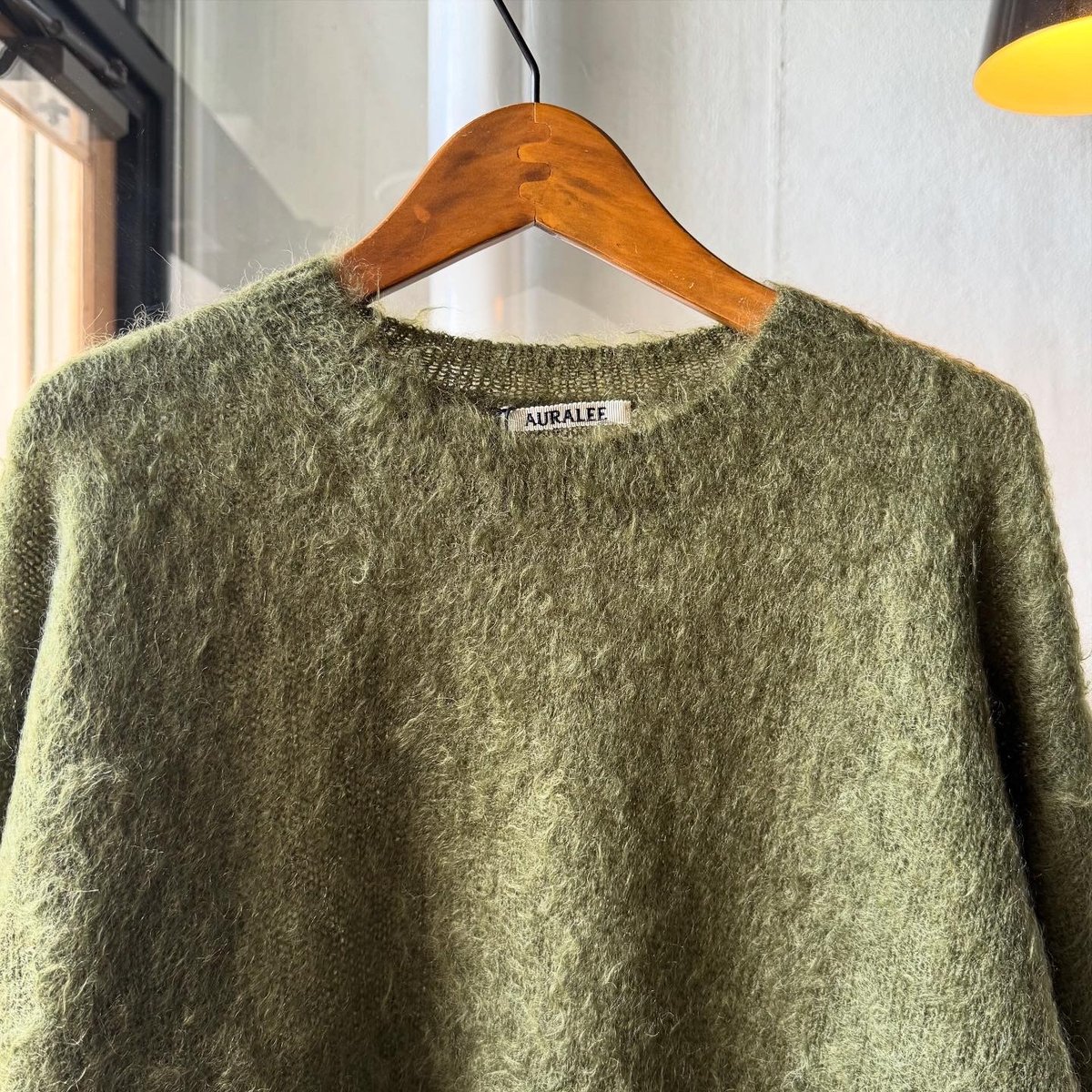 オーラリーAURALEE BRUSHED SUPER KIDMOHAIR AURALEE BRUSHED SUPER KID MOHAIR KNIT P/O | Les
