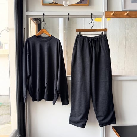COMOLI　ウール クルーネックニット