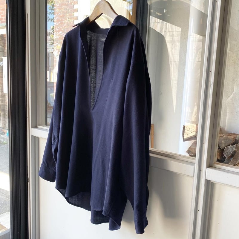 COMOLI ウールビエラ スキッパーシャツ | Less Higashikawa COMOLI ウールビエラ スキッパーシャツ | Less Higashikawa